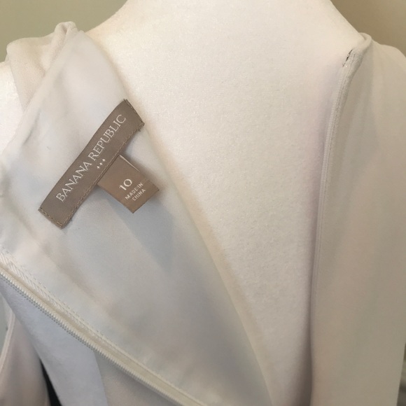 Blue and white Banana Republic Dress, lightly worn - Picture 3 of 3